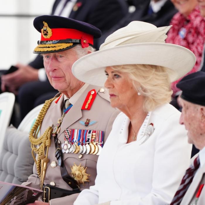 Emotionaler Moment beim D-Day-Gedenken - Briten-Monarch kommen die Tränen