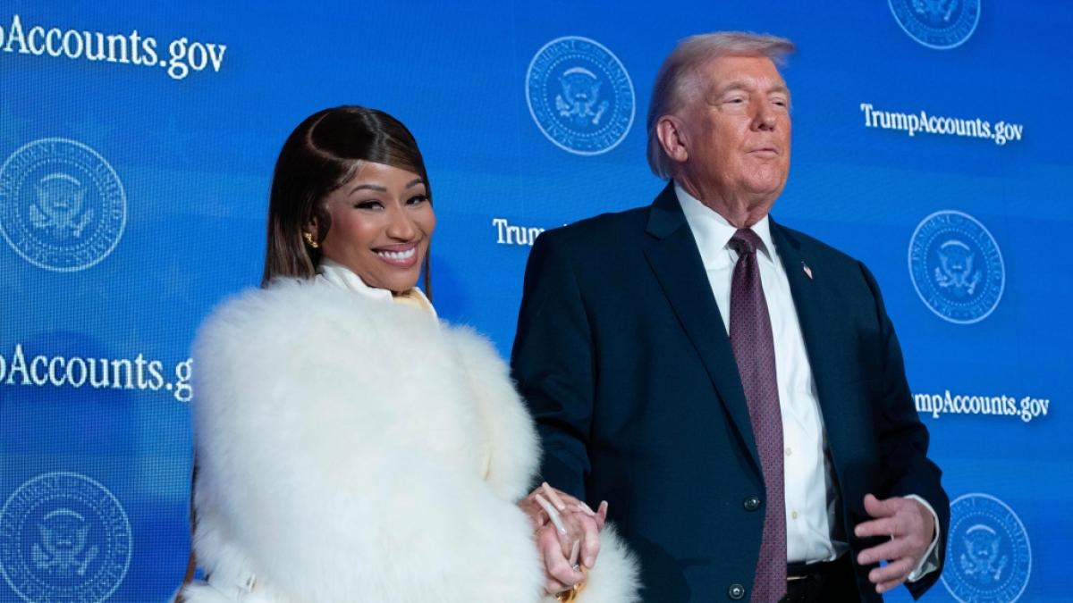 Donald Trump: Verf&auml;rbte H&auml;nde auf Foto mit Nicki Minaj geben R&auml;tsel auf. (Foto)