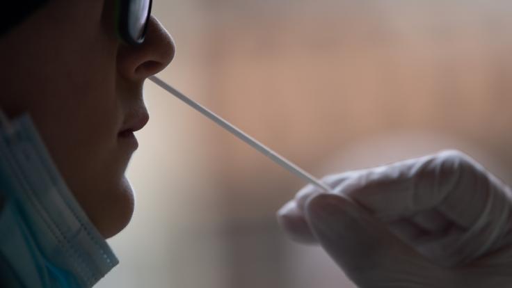 Am 17. Februar 2021 meldete das Robert-Koch-Institut mehr als 7.500 Coronavirus-Neuinfektionen binnen 24 Stunden.