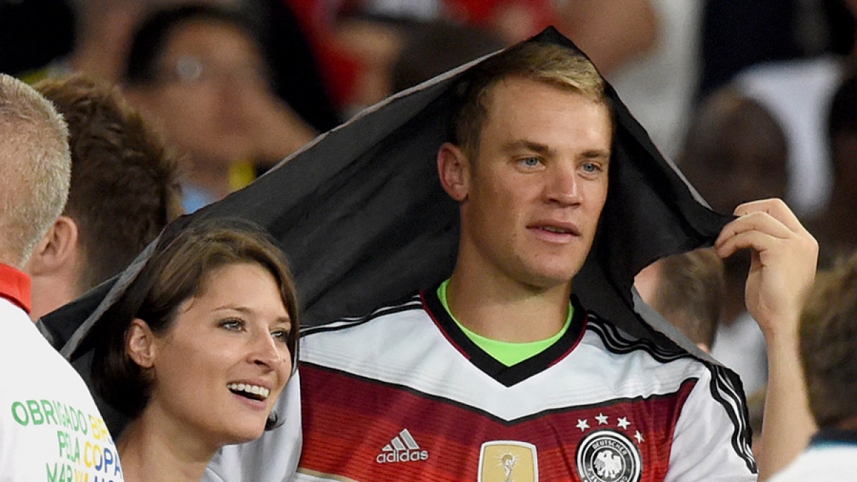 Mit der deutschen Fu&szlig;ballnationalmannschaft holte Manuel Neuer 2014 den Weltmeistertitel in Brasilien. (Foto)