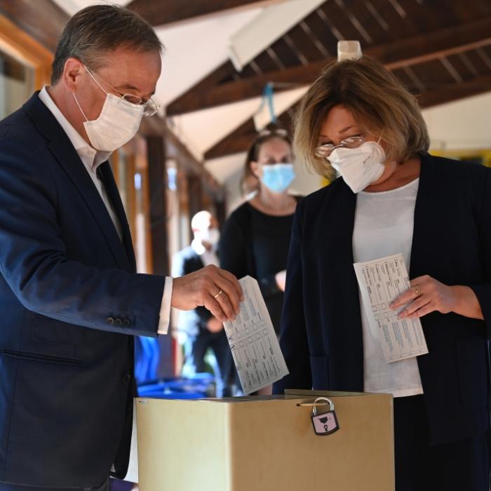 Wahlbetrug mit Vorsatz? Stimmzettel des Kanzlerkandidaten sorgt für Wirbel