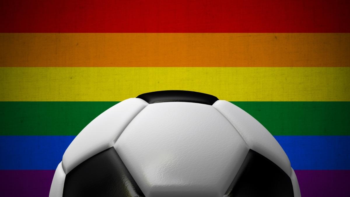Outet sich ein Fu&szlig;baller der 2. Bundesliga &ouml;ffentlich? (Foto)
