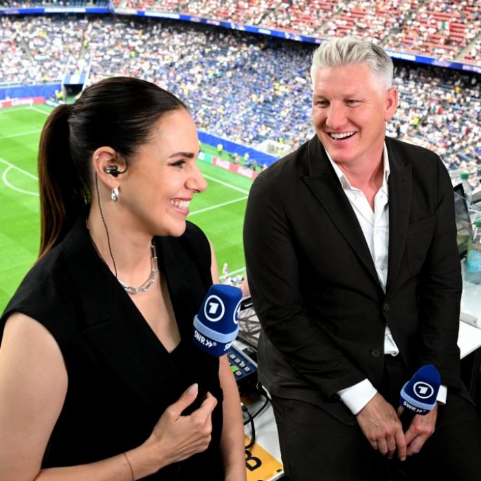 Immer Seite an Seite - Schweini und Esther zeigen ihre besondere Verbindung