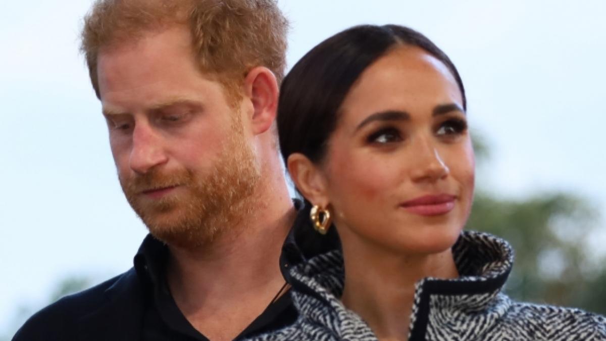Prinz Harry und Meghan Markle droht ein weiterer Tiefschlag: Die Zusammenarbeit mit Netflix h&auml;ngt den Royals-News zufolge am seidenen Faden. (Foto)