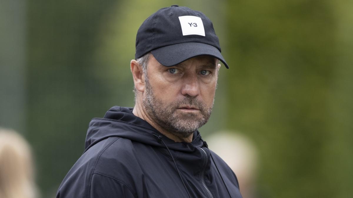 Hansi Flick schreibt in seinem neuen Buch &uuml;ber mehrere Schicksalsschl&auml;ge, die sein Leben pr&auml;gten. (Foto)