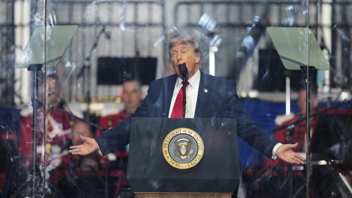 Statt Probleme auf einer Jubil&auml;umsfeier anzusprechen, zog Donald Trump lieber erneut &uuml;ber die demokratischen Ex-Pr&auml;sidenten Barack Obama und Joe Biden her. (Foto)
