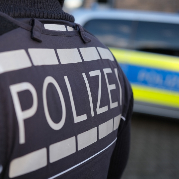 Mann tötet Krankenhaus-Mitarbeiterin (50) mit Armbrust
