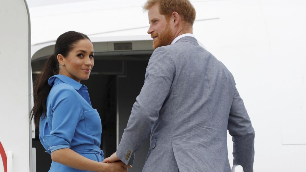 Meghan Markle hat sich ihren Traumprinzen geangelt, doch im britischen K&ouml;nigshaus bekam die geb&uuml;rtige US-Amerikanerin keinen Fu&szlig; auf den Boden. (Foto)