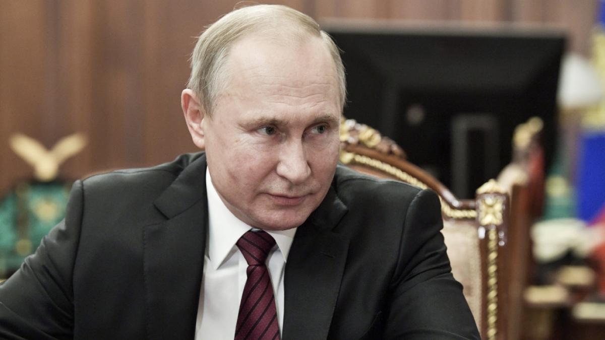Putins Truppen sollen landwirtschaftliche Fahrzeuge im Wert von 4,75 Millionen Euro gestohlen haben. (Foto)