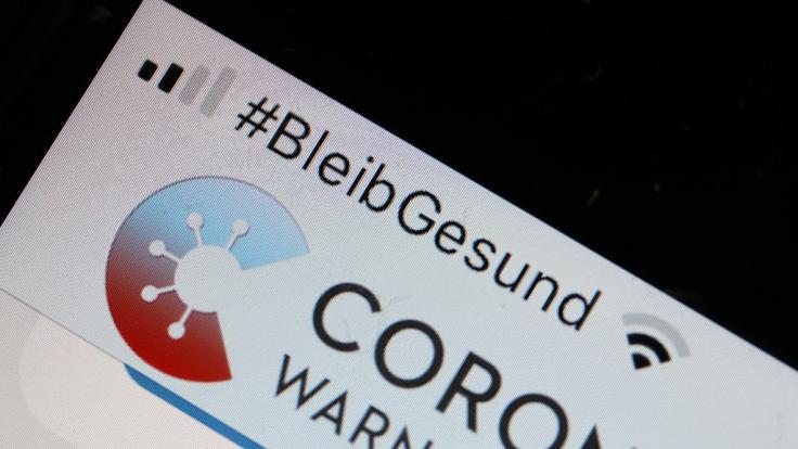 Wochenlang soll die Corona-Warn-App auf Millionen Smartphones nicht richtig funktioniert haben.