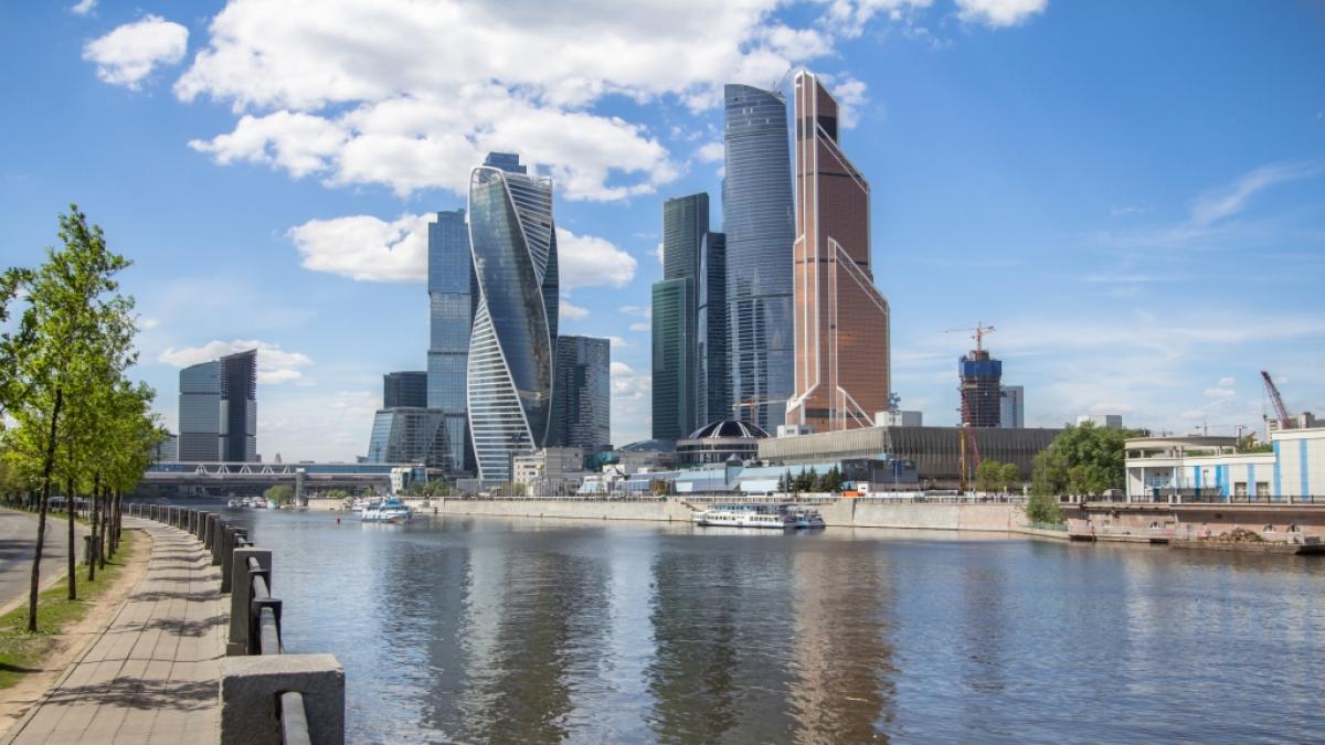 Im Moskauer B&uuml;roviertel Moskwa City wurde erneut ein Geb&auml;ude nach einem mutma&szlig;lichen ukrainischen Drohnenangriff besch&auml;digt. (Foto)
