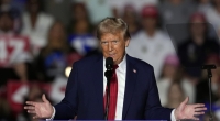 Der republikanische US-Präsidentschaftskandidat und ehemalige US-Präsident Donald Trump spricht bei einer Wahlkampfveranstaltung im McCamish Pavilion in Atlanta, Georgia.