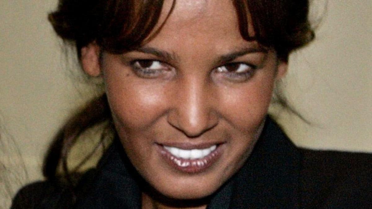 Wird sich Naddel jetzt von ihrer langen M&auml;hne verabschieden? (Foto)