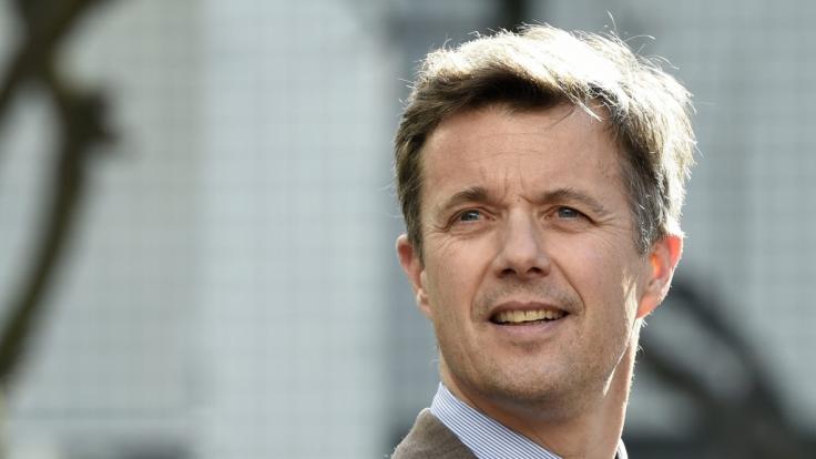 Kronprinz Frederik von Dänemark erlitt erneut einen Bandscheibenvorfall.