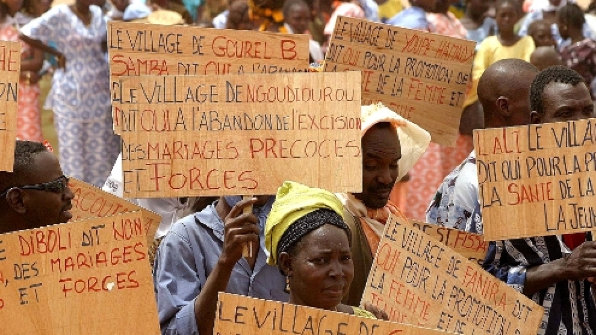 Protest im Senegal gegen Genitalverst&uuml;mmelung. (Foto)