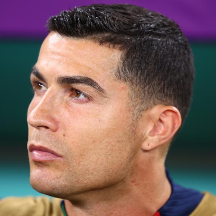 Schubser nach Selfie-Wunsch! Fußball-Star total frustriert