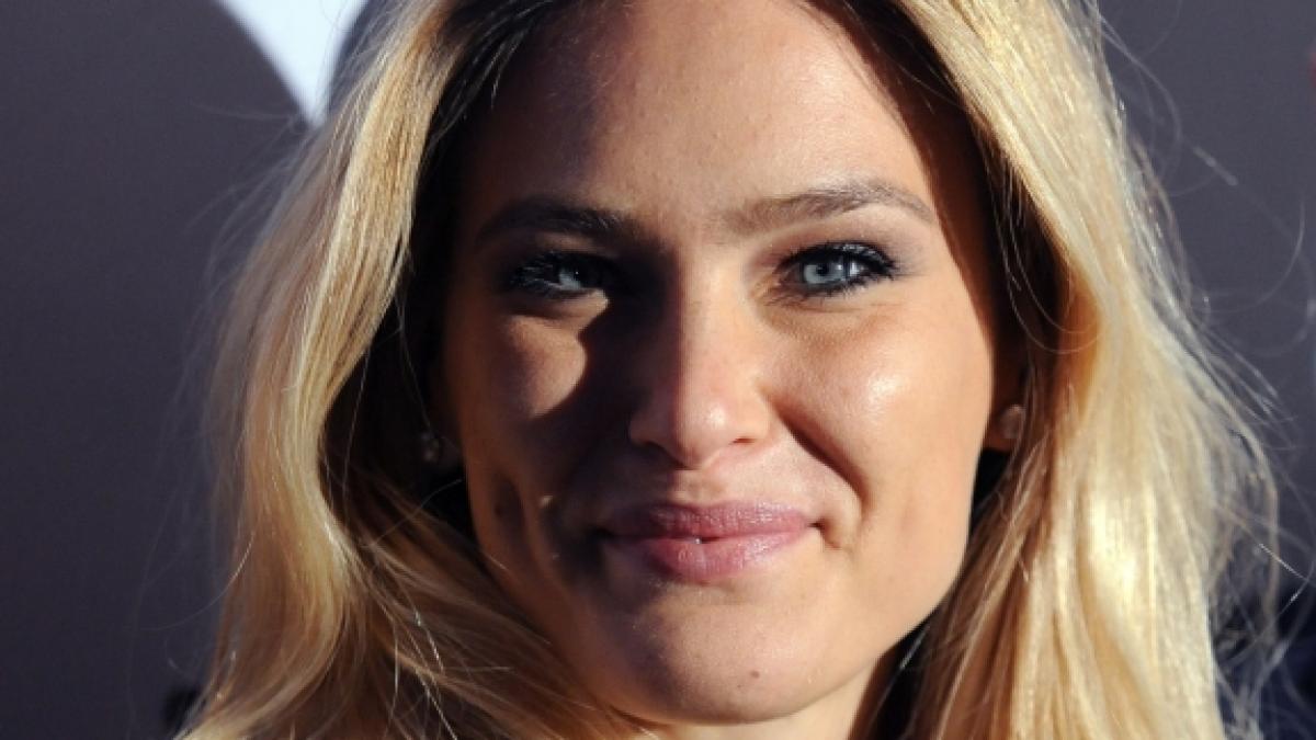Mit einem H&ouml;schen-Foto sorgte das israelische Model Bar Refaeli im Netz f&uuml;r Furore (Foto)