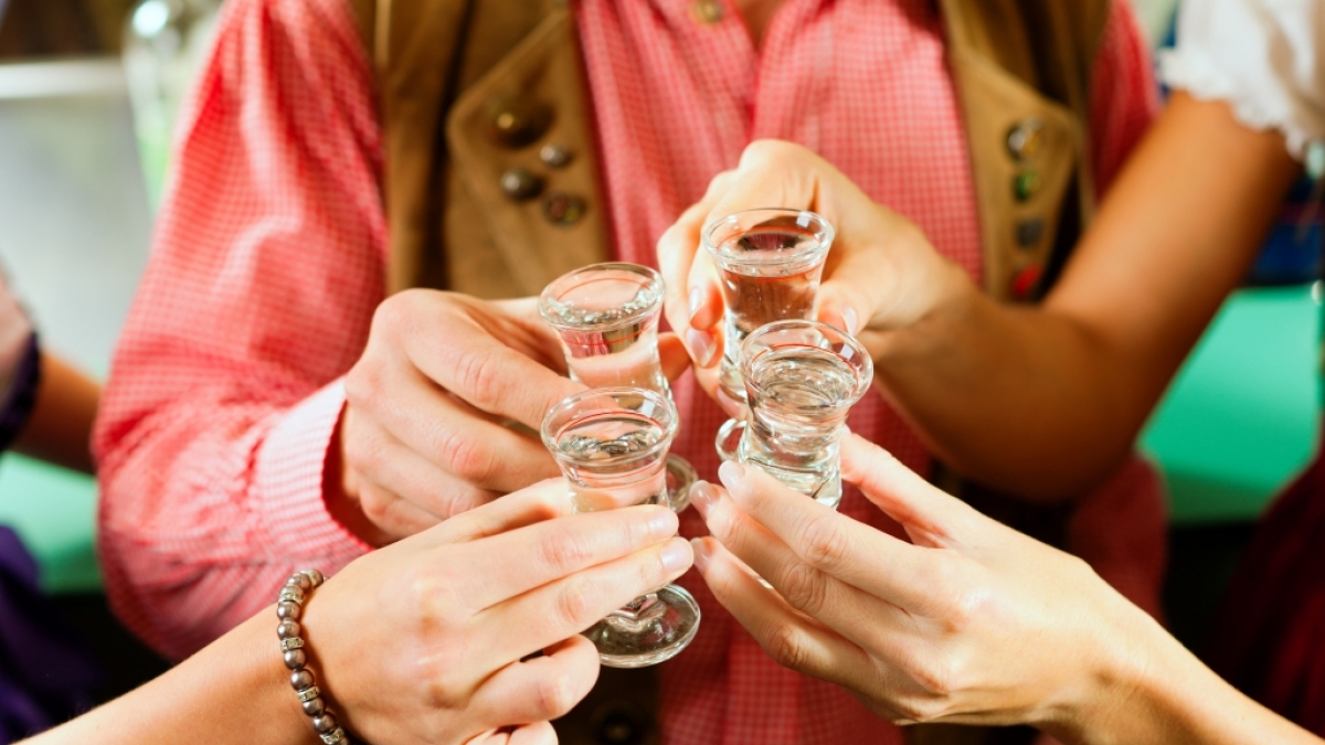 F&ouml;rdert ein Schnaps die Verdauung? (Foto)