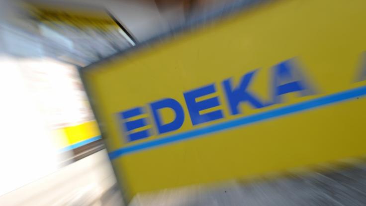 Der Discounter Edeka muss sich Abzock-Vorwürfe gefallen lassen.