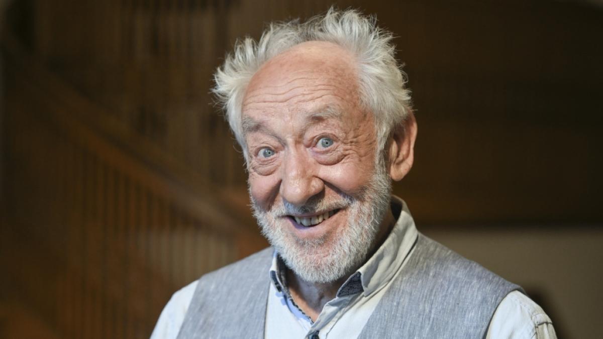 Dieter Hallervorden ist auch mit 90 Jahren noch im Fernsehen gefragt. (Foto)