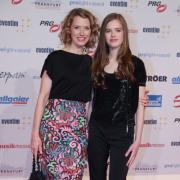 Franziska Reichenbacher und ihre Tochter Serafina beim LEA-Award 2017.