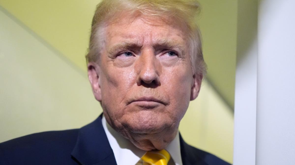 Donald Trump sorgt mit einem peinlichen Foto-Moment f&uuml;r Wirbel. (Foto)