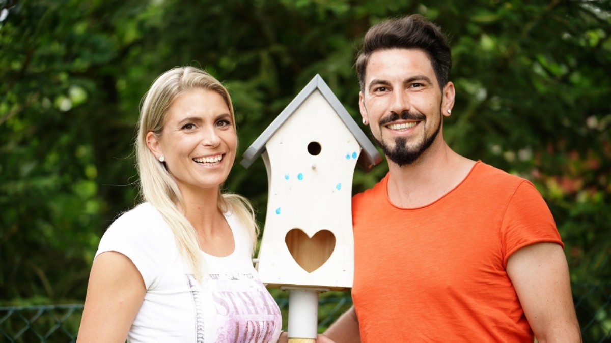 Hofdame Sabrina (33) hat Biobauer Mathias (33) jetzt ganz f&uuml;r sich. (Foto)