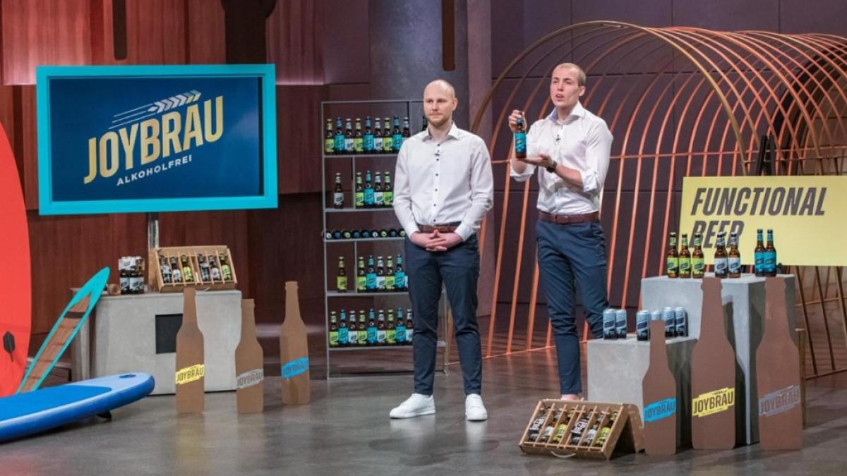 Wie gut ist das Proteinbier JoyBr&auml;u von Erik Dimter (links) und Tristan Br&uuml;mmer? (Foto)