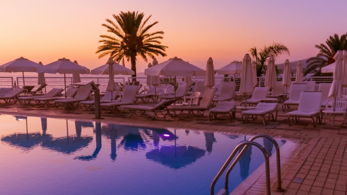 Ein britischer Tourist wurde tot in einem Hotelpool auf der Zypern-Insel Paphos gefunden. (Foto)