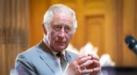 Sind die extrem geschwollenen Finger von König Charles ein Zeichen für eine schwere Krankheit?