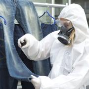 Jeans unter der Lupe im ARD-Markencheck.