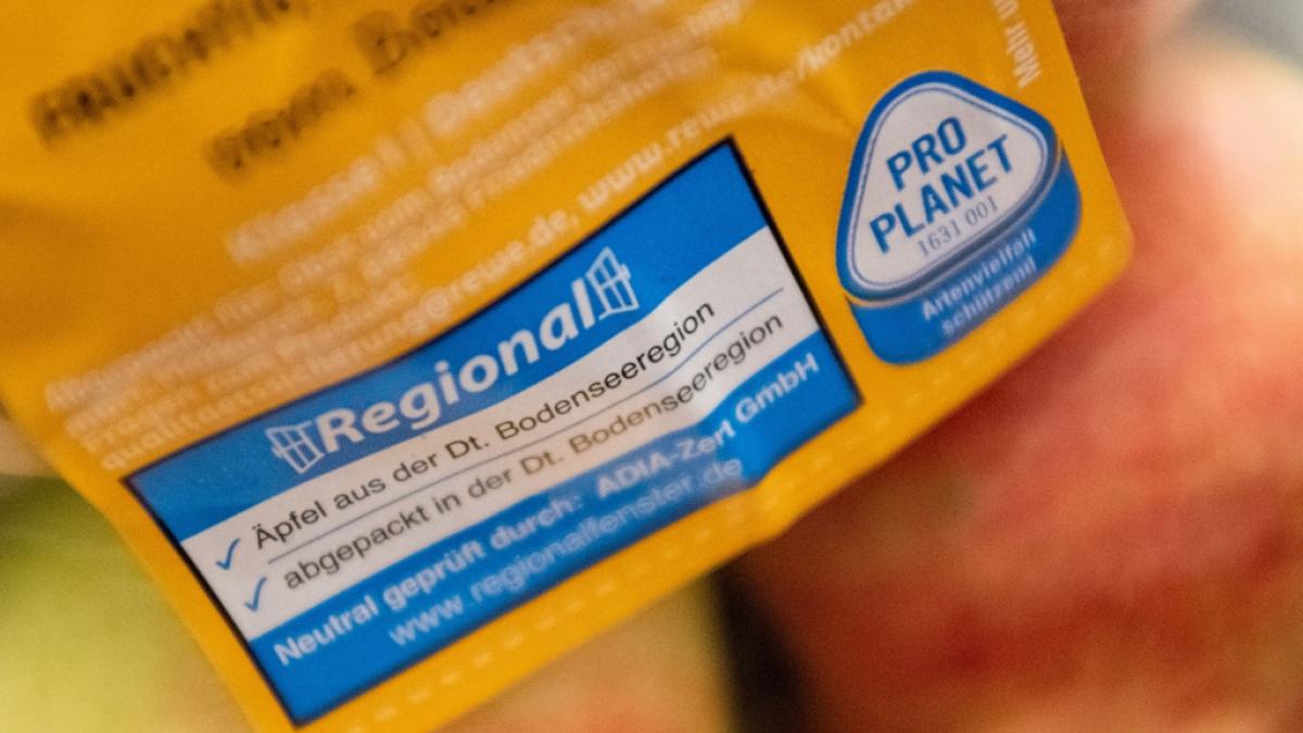 Auch das sinnvollste Label muss ganz genau gelesen werden - denn regionale Produkte werden gern &uuml;berregional verkauft. (Foto)