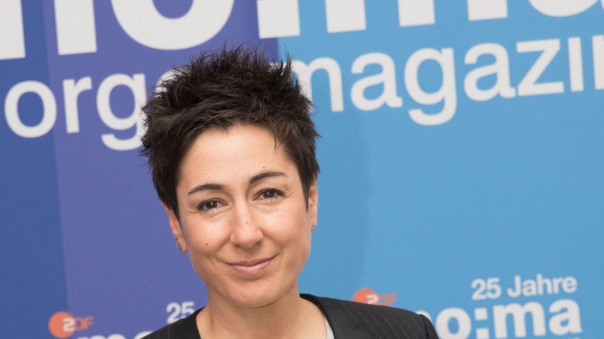 Die Moderatorin Dunja Hayali hat nach der TV-Attacke Humor bewiesen. (Foto)