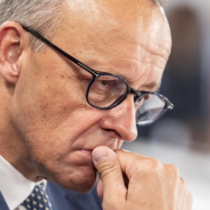 Verheerender Umfrage-Knall - Kanzler kann Aufstieg der AfD nicht stoppen