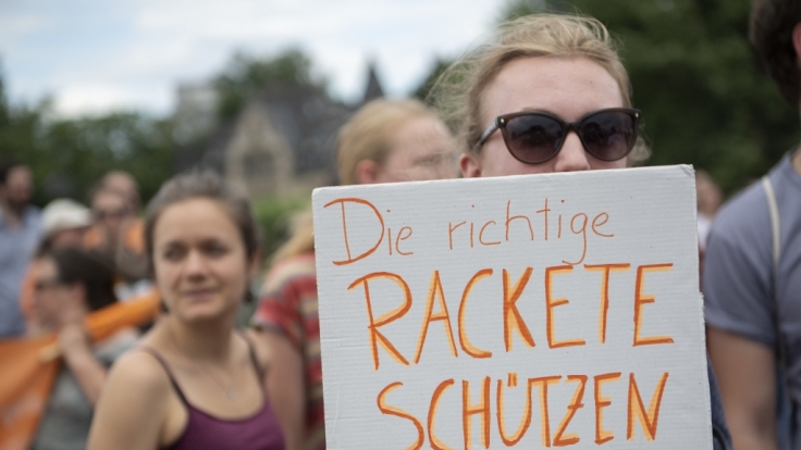 Menschen fordern, wofür Kapitänin Rackete steht: Konsequentes Handeln bei der Migrationspolitik