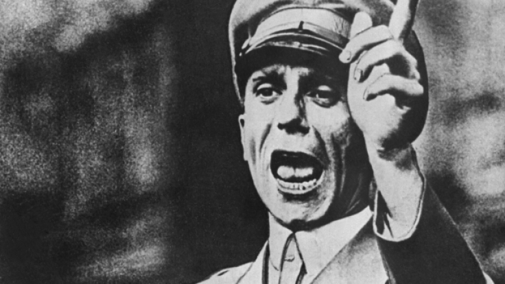 Die ehemalige Sekretärin von Joseph Goebbels plaudert aus dem Nähkästchen.