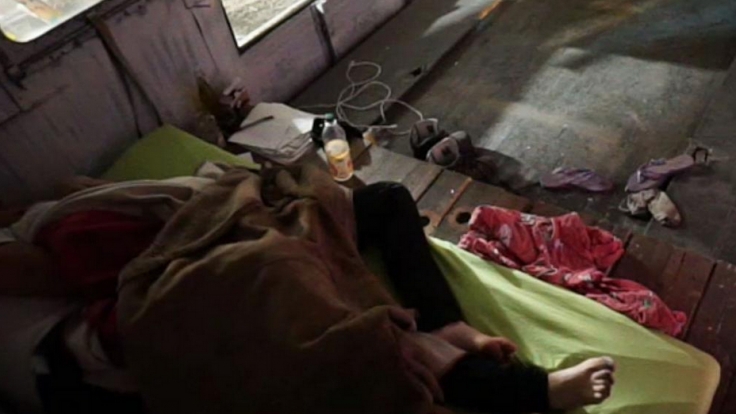 Unter der Decke ging es bei Candy und Viktoria richtig los.