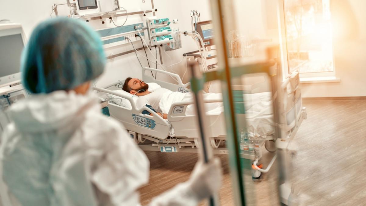 Die Lage in den Kliniken ist noch immer alarmierend. (Foto)