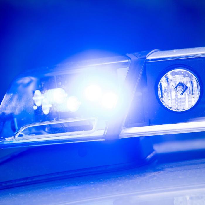 Kleinflugzeug explodiert über Wohngebiet - zwei Tote