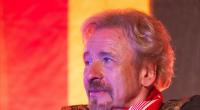 Thomas Gottschalk: Zwei Operationen und 33 Strahlentherapien zur Tumorbekämpfung.