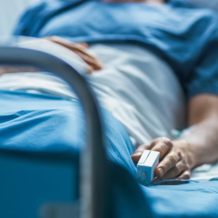 Krankenhaus-Drama! So geht es dem GZSZ-Star jetzt