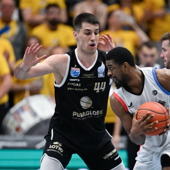 Statistiken, Steckbrief und BBL-Leistungen beim SYNTAINICS MBC