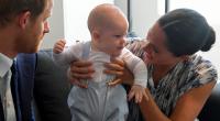 Archie Harrison, der kleine Sohn von Meghan Markle und Prinz Harry - hier im Alter von vier Monaten während einer Afrika-Reise - ist zur Zielscheibe widerlichen Rassismus geworden.