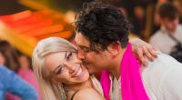 Oana Nechiti und Ehemann Erich Klann legen bei Instagram eine heiße Sohle aufs Parkett.
