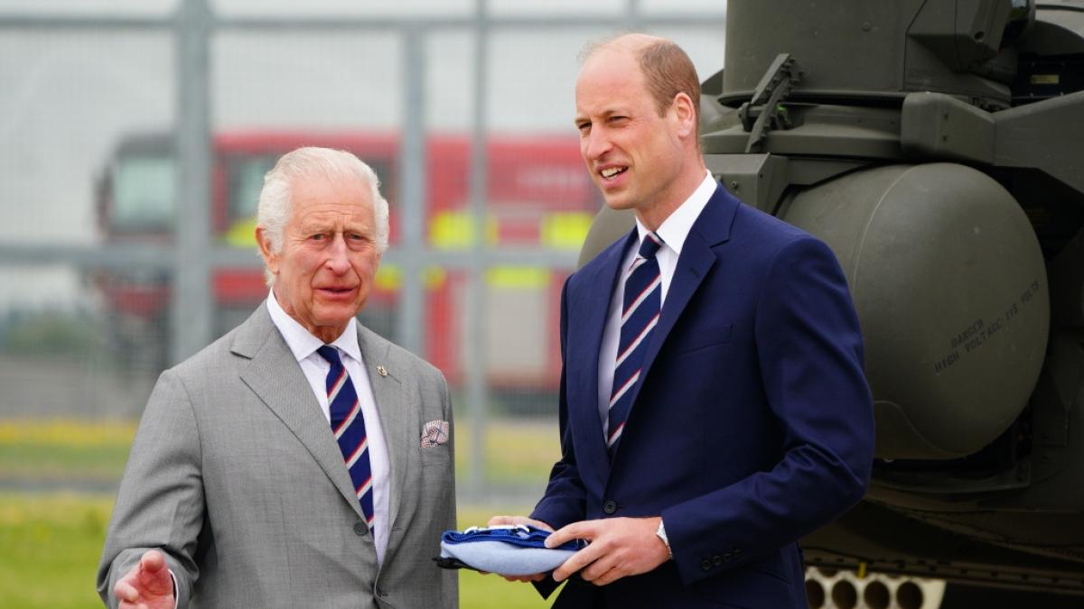 Mit einem r&uuml;hrenden Instagram-Post gratuliert Prinz William seinen Vater Charles zum Vatertag. (Foto)