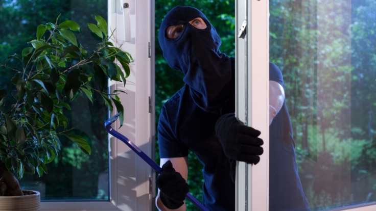 Zahlen steigen dramatisch: Unzählige Einbrüche halten Deutschland seit Jahren in Atem. (Symbolbild)