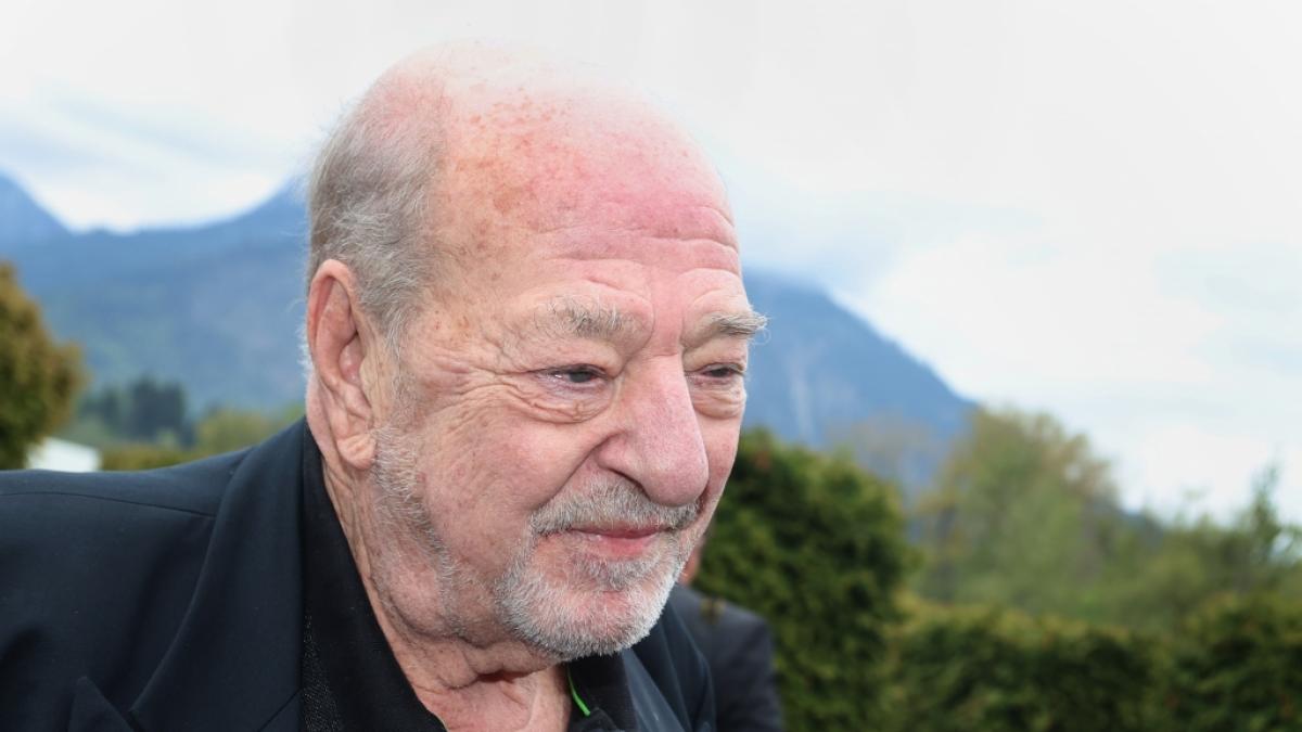 Ralph Siegel muss sich kurz nach Weihnachten einer OP unterziehen. (Foto)