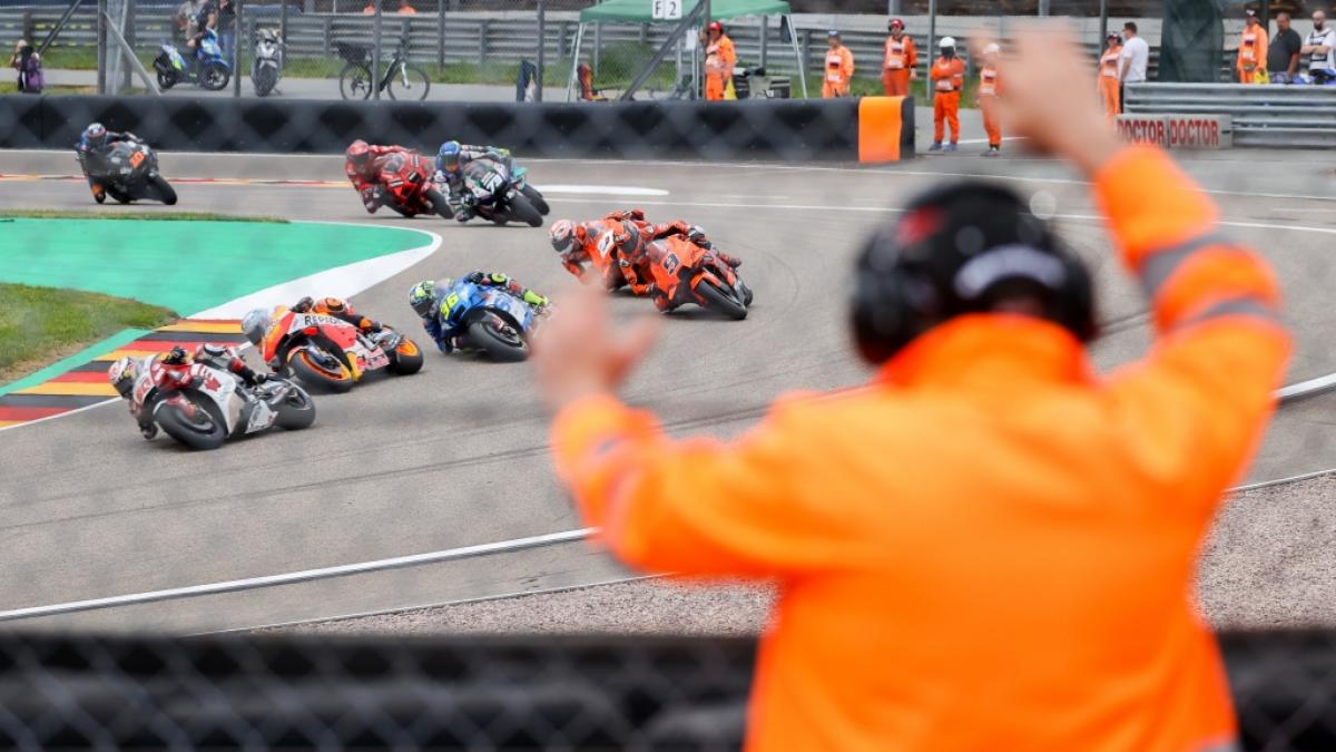 Ein tragischer Motorrad-Unfall hat den Nachwuchs-Rennfahrer Jakub Gurecky (16) aus dem Leben gerissen (Symbolbild). (Foto)