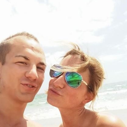 Flirt bei PBB! Riskiert der Ringer seine Beziehung mit Freundin Sandra?