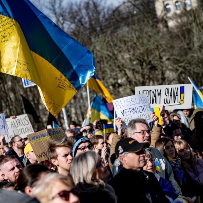Wann und wo wird heute zum Jahrestag des Ukraine-Kriegs demonstriert?